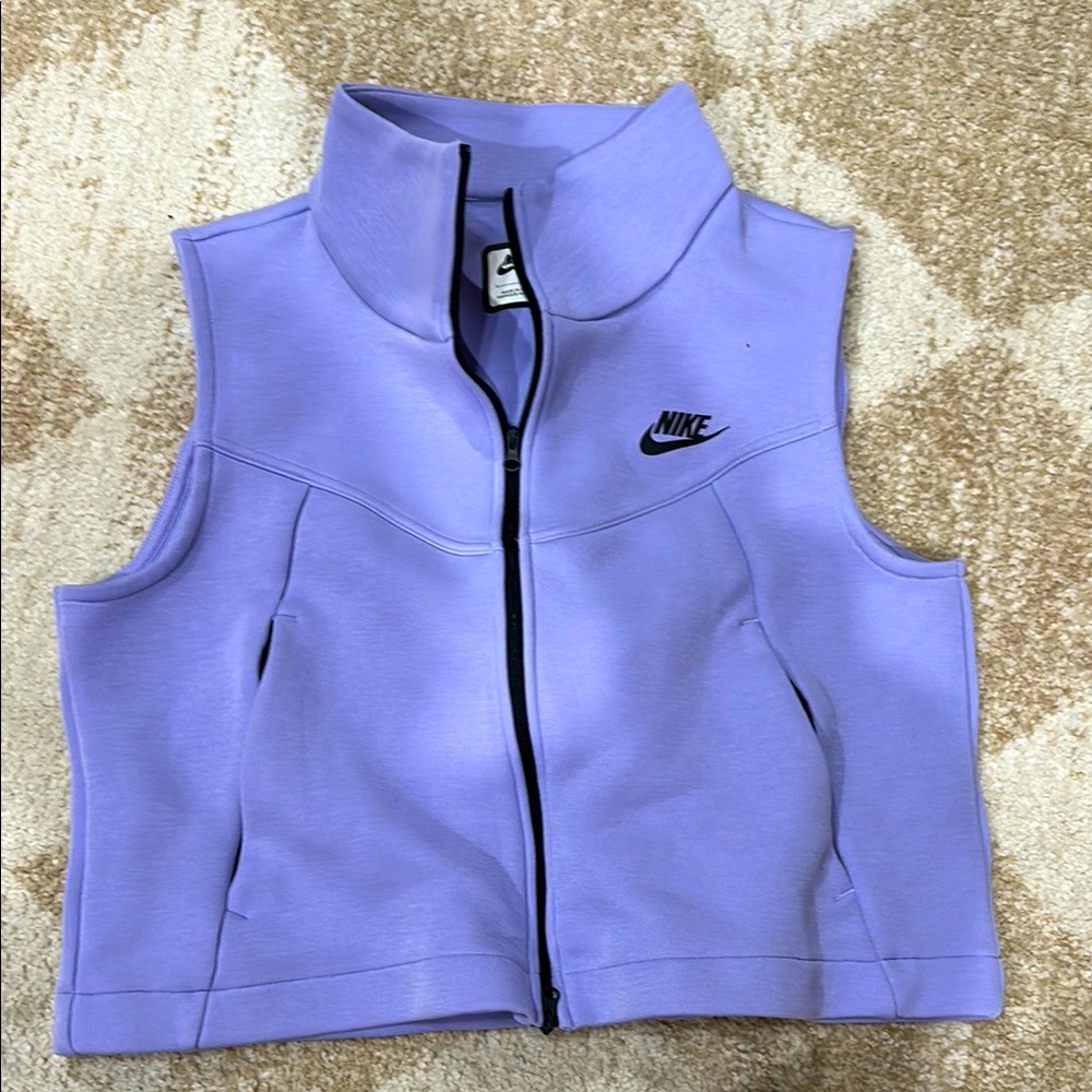 Nike sportswear tech vest